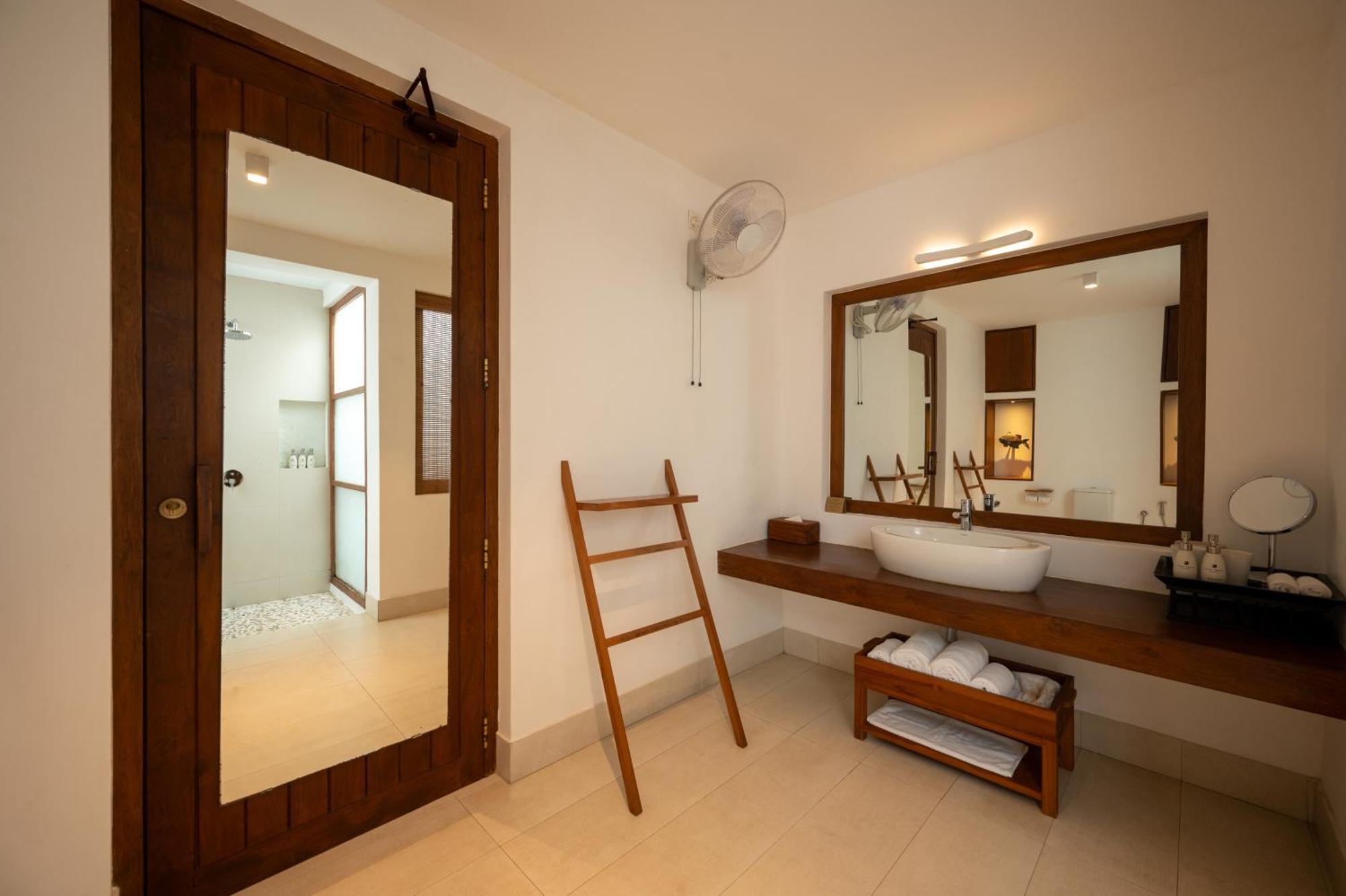 Kumu Beach Balapitiya Exterior photo