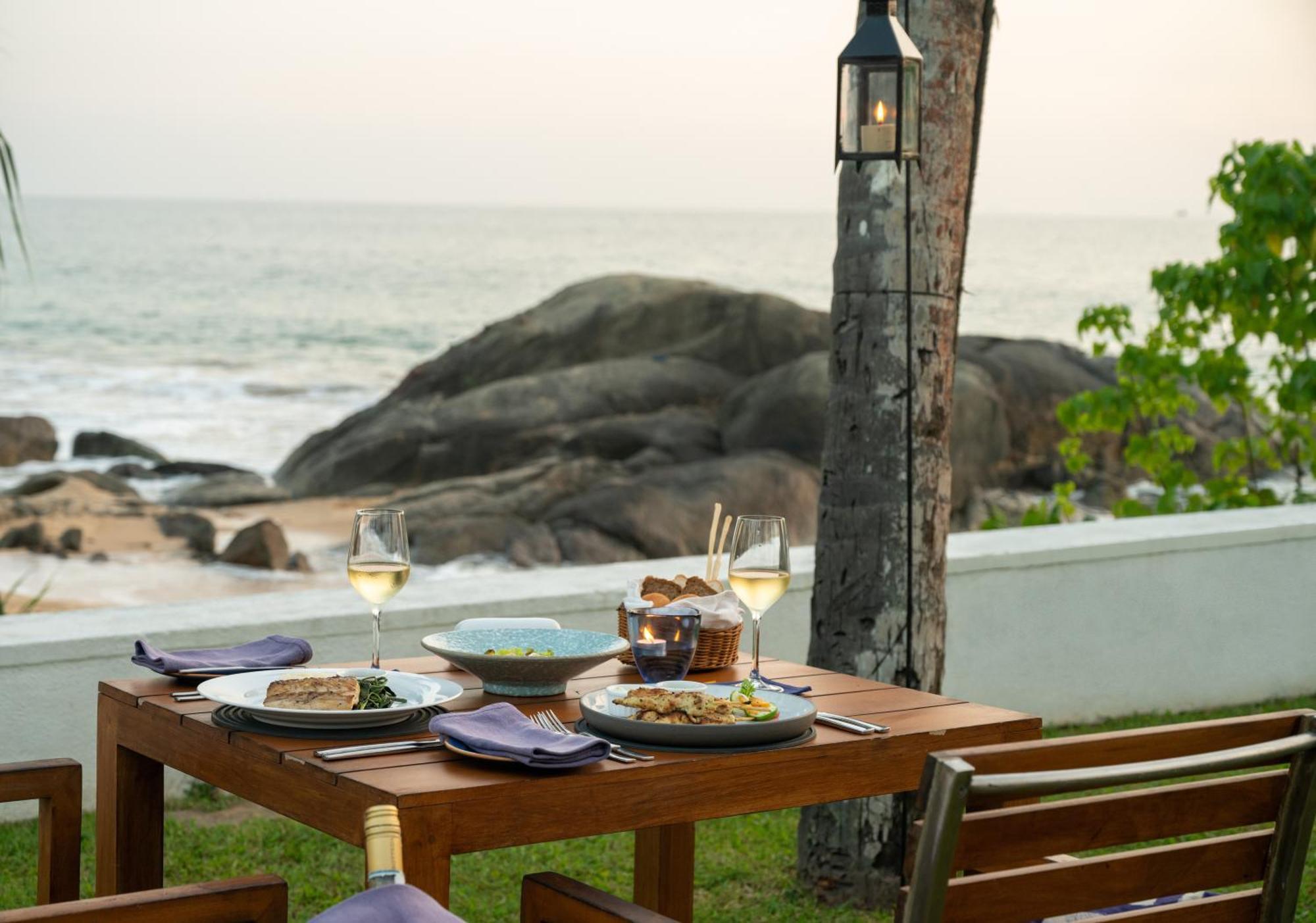 Kumu Beach Balapitiya Exterior photo