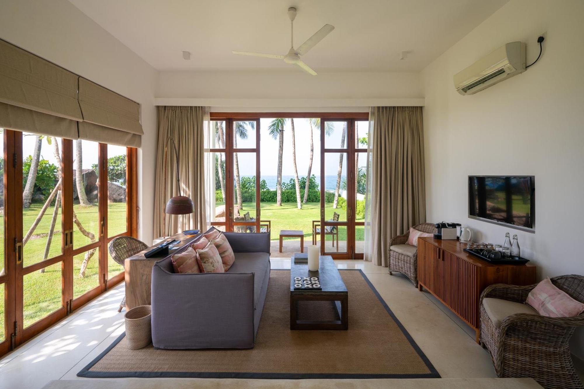 Kumu Beach Balapitiya Exterior photo